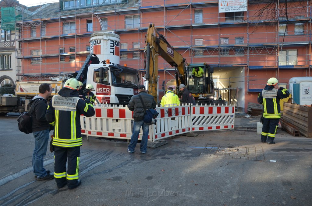 Gasaustritt 2 Koeln Ehrenfeld Lindenbornstr P19.JPG - Miklos Laubert